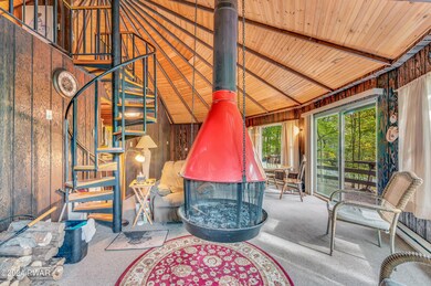 127 Westwood Dr, Dingmans Ferry, PA 18328 - photo 5