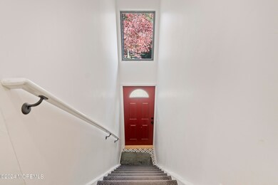 19 Carol Ct, Tinton Falls, NJ 07724 - photo 4