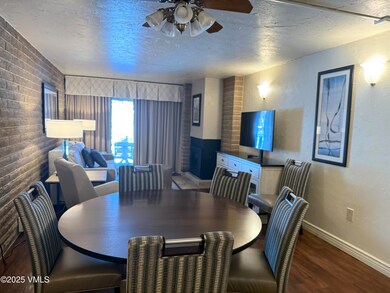 1212 living