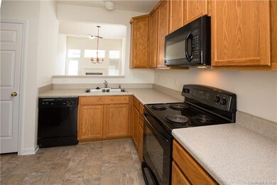 563 Pate Dr, Fort Mill, SC 29715 - photo 6