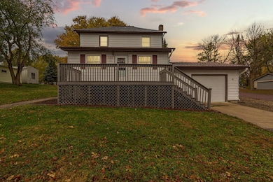 303 3rd St N, Ellendale, MN 56026 - photo 3