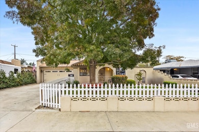 715 Francis St, Bakersfield, CA 93308 - photo 3