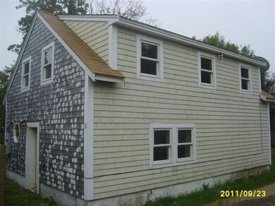 31 Lagoon Pond Rd, Vineyard Haven, MA 02568 - photo 2