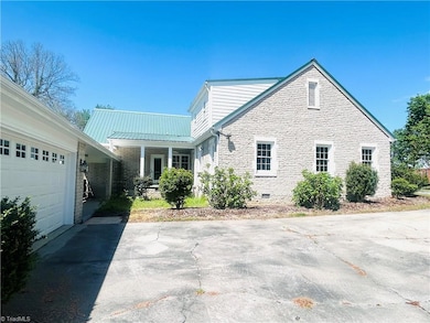 side view from garage