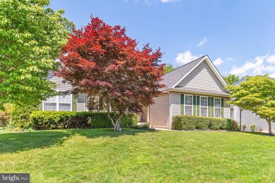 7494 Admiral Nelson Dr, Warrenton, VA 20186 - photo 2