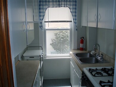 583 Center St, Fall River, MA 02724 - photo 6