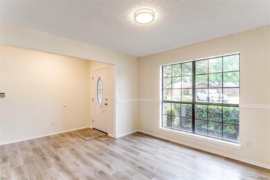 1105 Forest Ridge Dr, Bedford, TX 76022 - photo 5