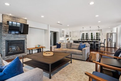 9872 N Bayshore Dr, Syracuse, IN 46567 - photo 5