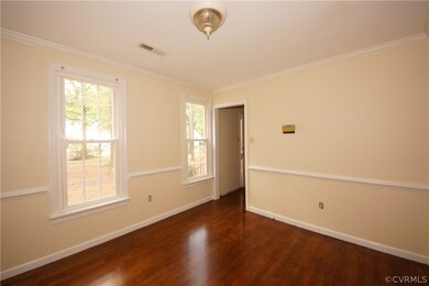2nd shot of dining room
