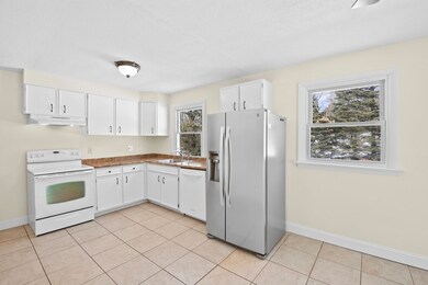 45 Bay Path Rd, Charlton, MA 01507 - photo 5