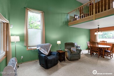 Spacious Living/DiningLiving_Room_7