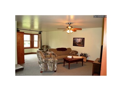 Large great room with bay window!