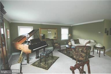 12605 Clearfield Dr, Bowie, MD 20715 - photo 6