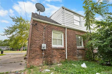 20209 Moross Rd, Detroit, MI 48224 - photo 5