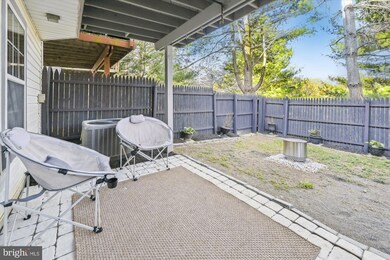 4936 Lockard Dr, Owings Mills, MD 21117 - photo 4