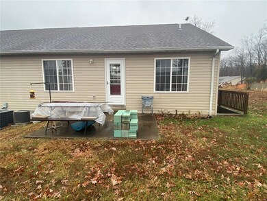 1867 Black Oak Dr, Farmington, MO 63640 - photo 2