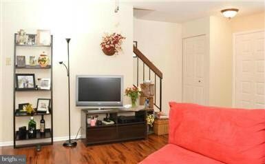 6923 Turnberry Ct, Frederick, MD 21703 - photo 3