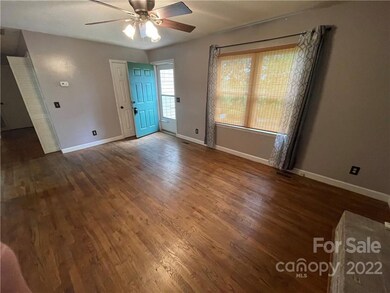 2503 Tot Hill Farm Rd, Asheboro, NC 27205 - photo 4