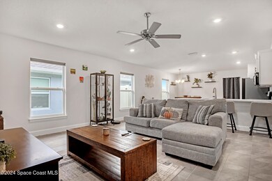 1025 Canfield (9)