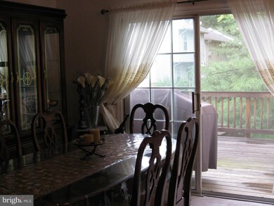 10226 Quiet Pond Terrace, Burke, VA 22015 - photo 3