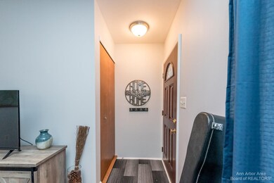 2943 Marshall St, Ann Arbor, MI 48108 - photo 4