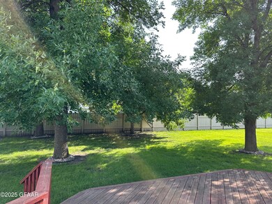 615 49th Ave S, Grand Forks, ND 58201 - photo 5
