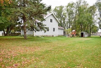 715 S 7th St, Osage, IA 50461 - photo 2