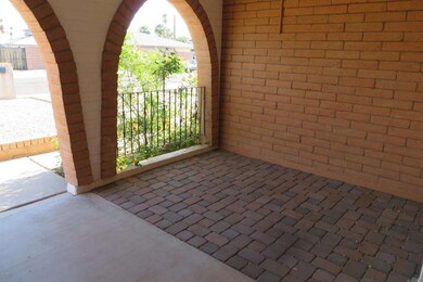 FRONT COURTYARD