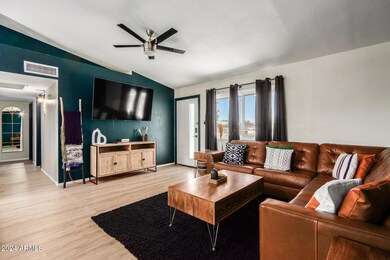 Living room 2