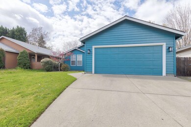 Front 3 web-or-mls-618-sw-larch-rd