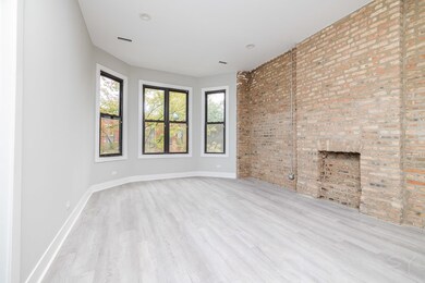 2448 S Oakley Ave unit 2F, Chicago, IL 60608 - photo 4