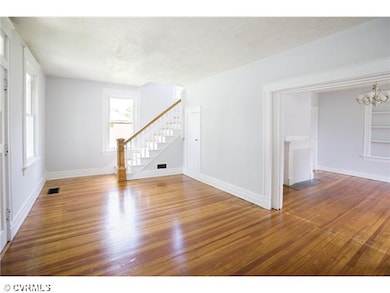 Den/Family/Great Room - Open family room with buil