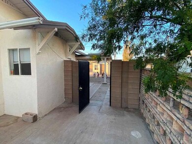 760 W 1st St, Yuma, AZ 85364 - photo 3