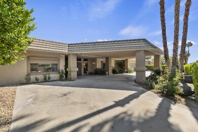 005_Courtyard