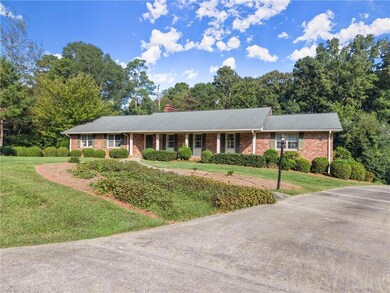 1352 Burns Dr NE, Gainesville, GA 30501 - photo 7