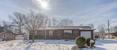 103 Maryknoll Dr, Maryville, IL 62062 - photo 3