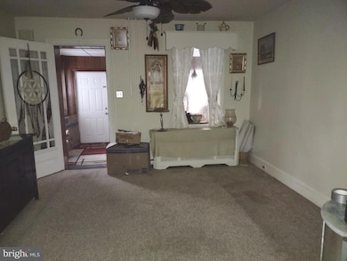 11 Mill St, Darby, PA 19023 - photo 5