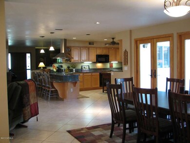 1025 N Tucana Ln, Gilbert, AZ 85234 - photo 2