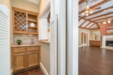 109 Charleston St, Friendswood, TX 77546 - photo 6