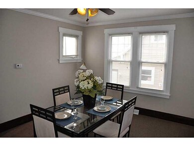 Dining Room. Bright dining area