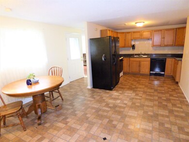 107 Toro Cir, Carpentersville, IL 60110 - photo 6