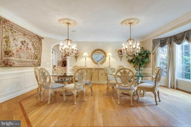 4551 Forest Dr, Fairfax, VA 22030 - photo 3