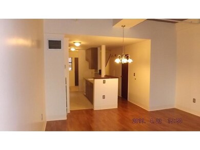 Island Terrace unit 310, Saco, ME 04072 - photo 4