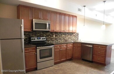 630 Main St unit 3RD Floor, Stroudsburg, PA 18360 - photo 2