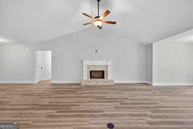 225 Mockingbird Ln unit 18, Winder, GA 30680 - photo 6