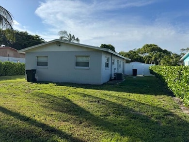 608 SW 8th Ct, Delray Beach, FL 33444 - photo 6