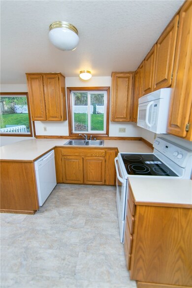 1335 Mcleod Rd, Bellingham, WA 98226 - photo 2