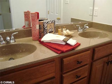 Exterior Front - His & Hers Vanity in Master Bath!