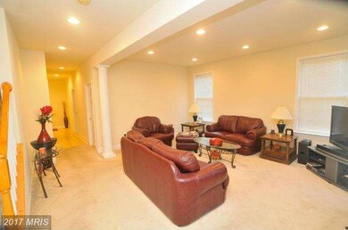 881 Hidden Marsh St, Gaithersburg, MD 20877 - photo 3