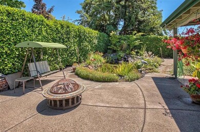 2781 E McAndrews Rd, Medford, OR 97504 - photo 6